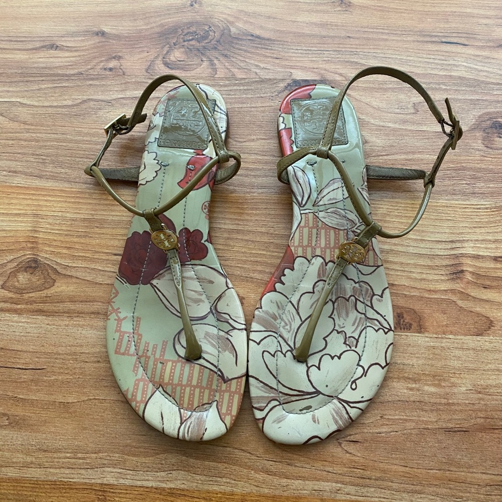 Tory Burch Tan T-Strap Sandals 8.5